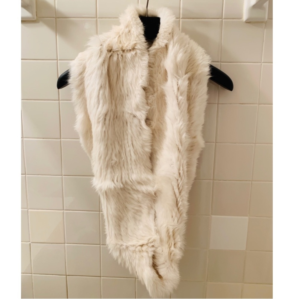 Jocelyn Cream Faux Fur Scarf